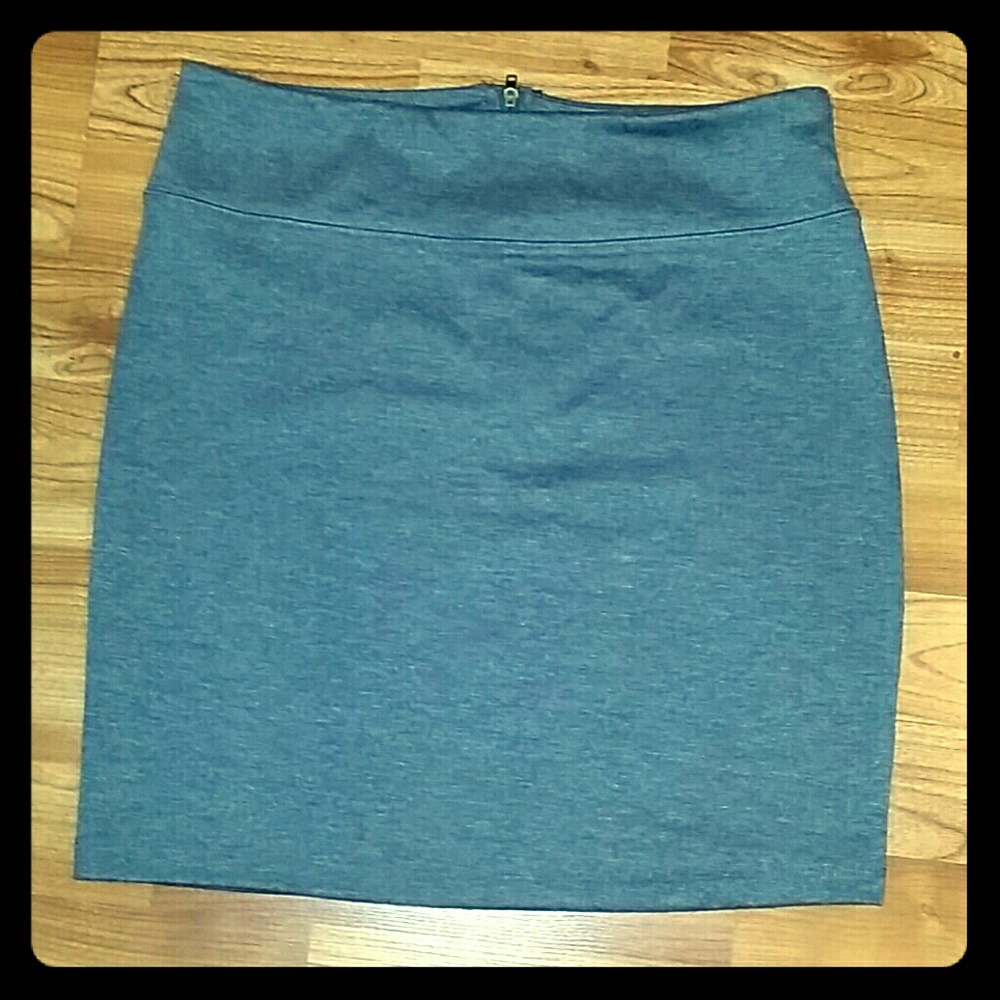 Grey bodycon skirt